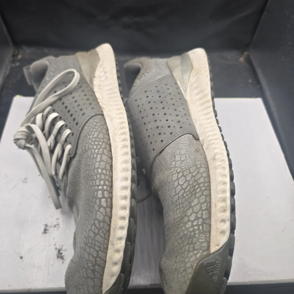 adidas Textured‎ Gray Sneakers